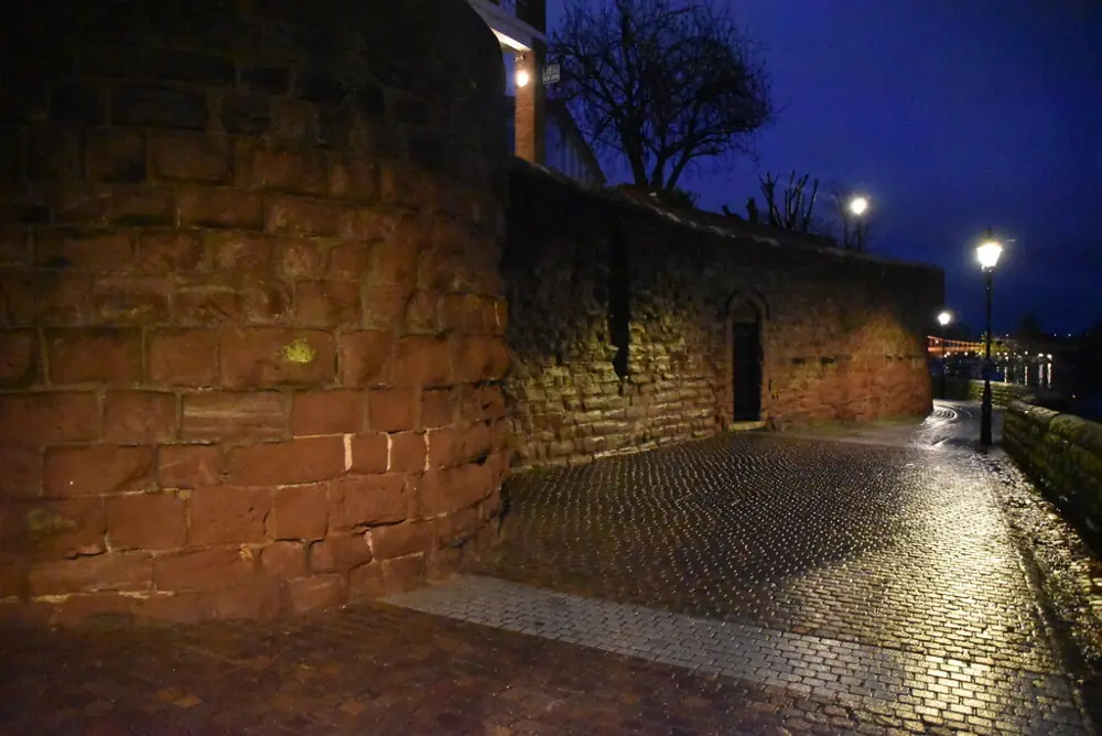 Walk Chester's City Walls