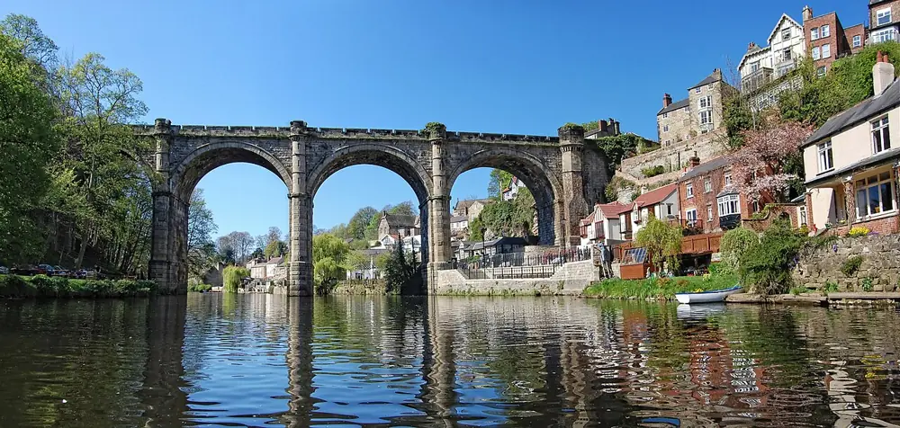 Row Below Knaresborough Viaduct