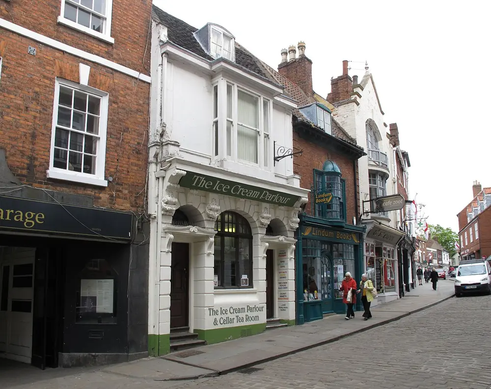 Lincoln's Bailgate