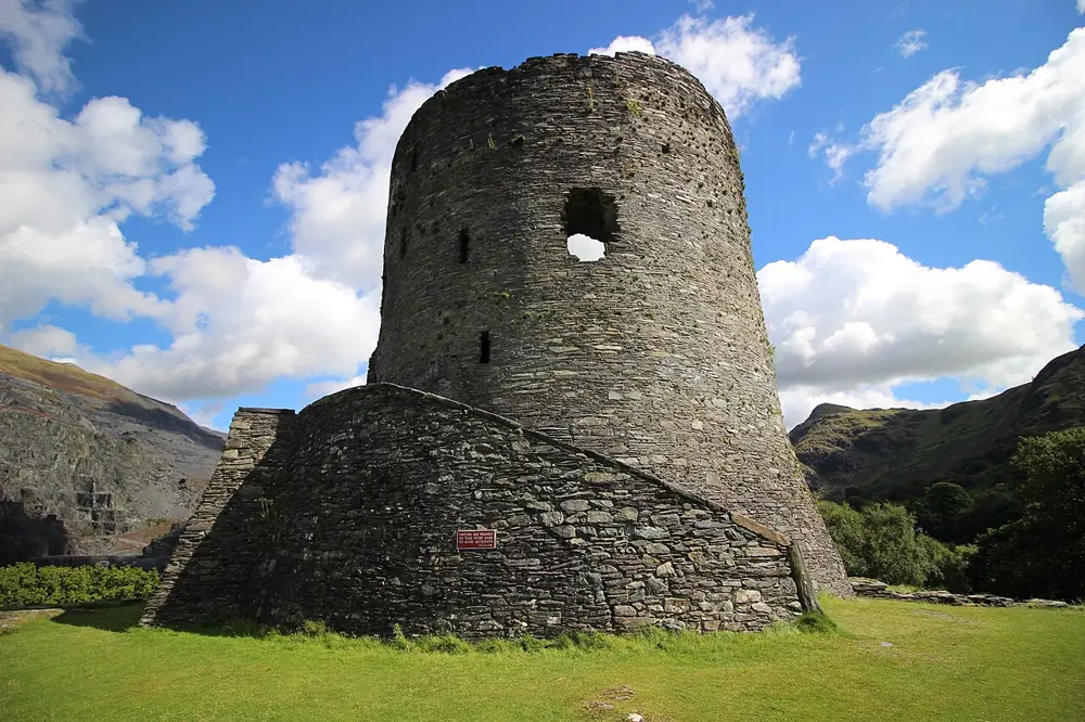 Sunset at Dolbadarn Castle